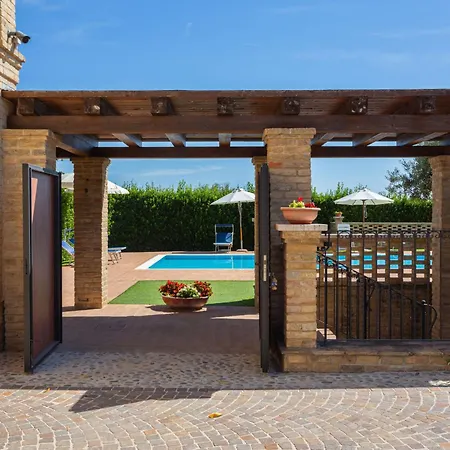 Дом отдыха Borgo Agrituristico Il Pino-2 By Interhome Crecchio