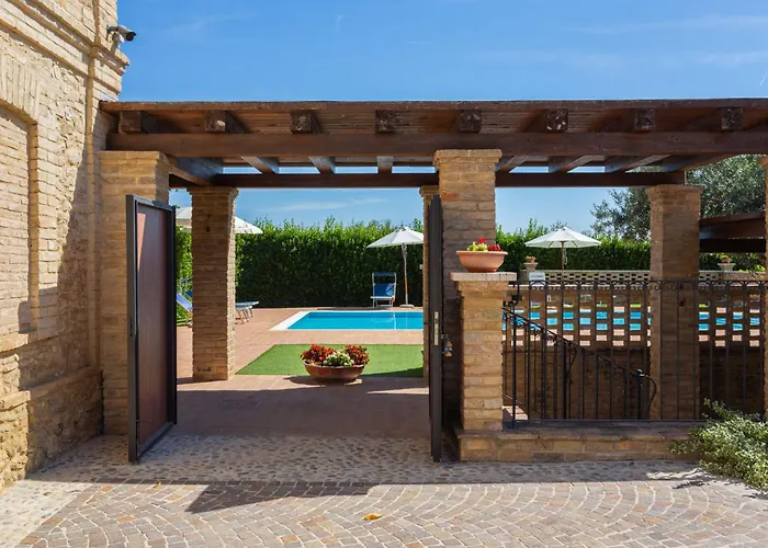 Casa vacanze Locazione Turistica Borgo Agrituristico Il Pino - Ona201 Crecchio